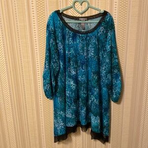 Catherine’s 3/4 Sleeve Blue & Green Tunic